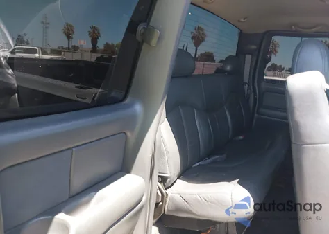 2000 Chevrolet Silverado 1500 Lt from USA, damaged, VIN 1GCEK19T2YE305646